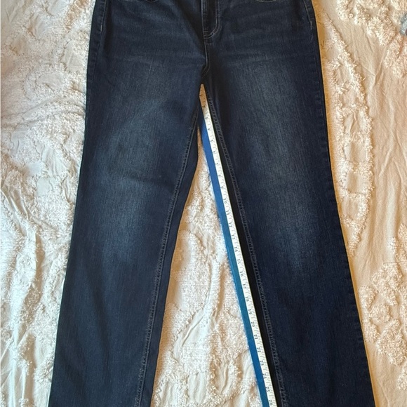 Maurices Mid rise Size 12R Straight Leg Jeans A38 - Picture 2 of 7
